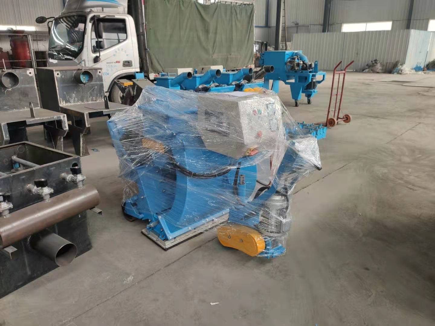 移動通過式拋丸機主機 移動通過式拋丸機主機