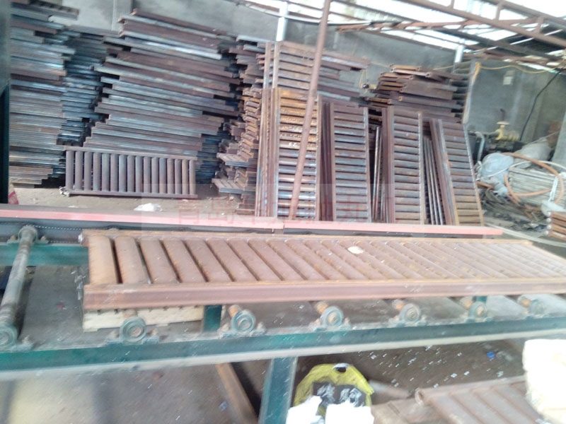 拋丸清理前的暖氣片 拋丸清理前的暖氣片